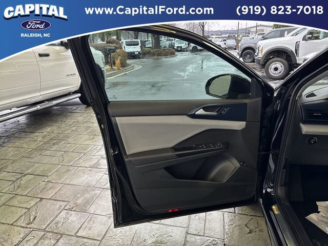 Used 2022 Volkswagen Taos SE image 19