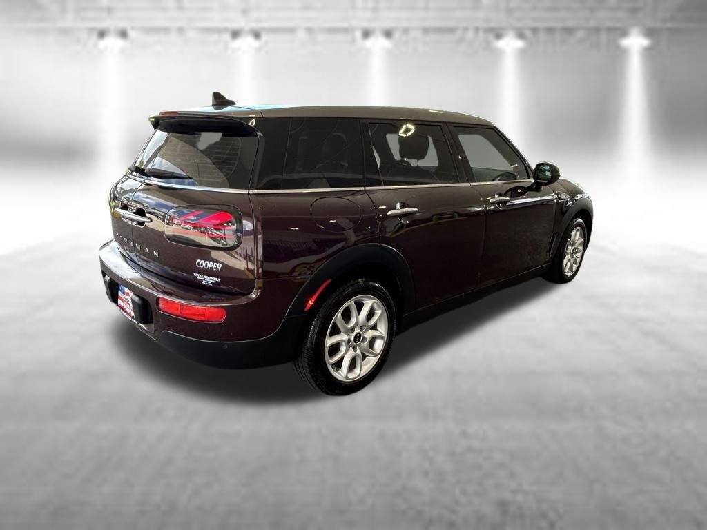 Used 2017 MINI Cooper Clubman FWD image 4