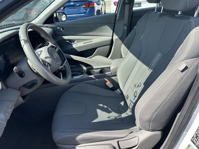 Used 2025 Hyundai Elantra SEL FWD image 22