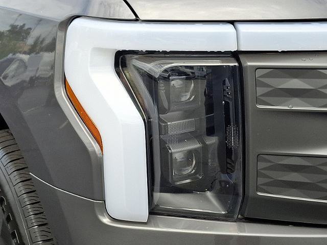 Certified 2022 Ford F150 Lightning Lariat image 9