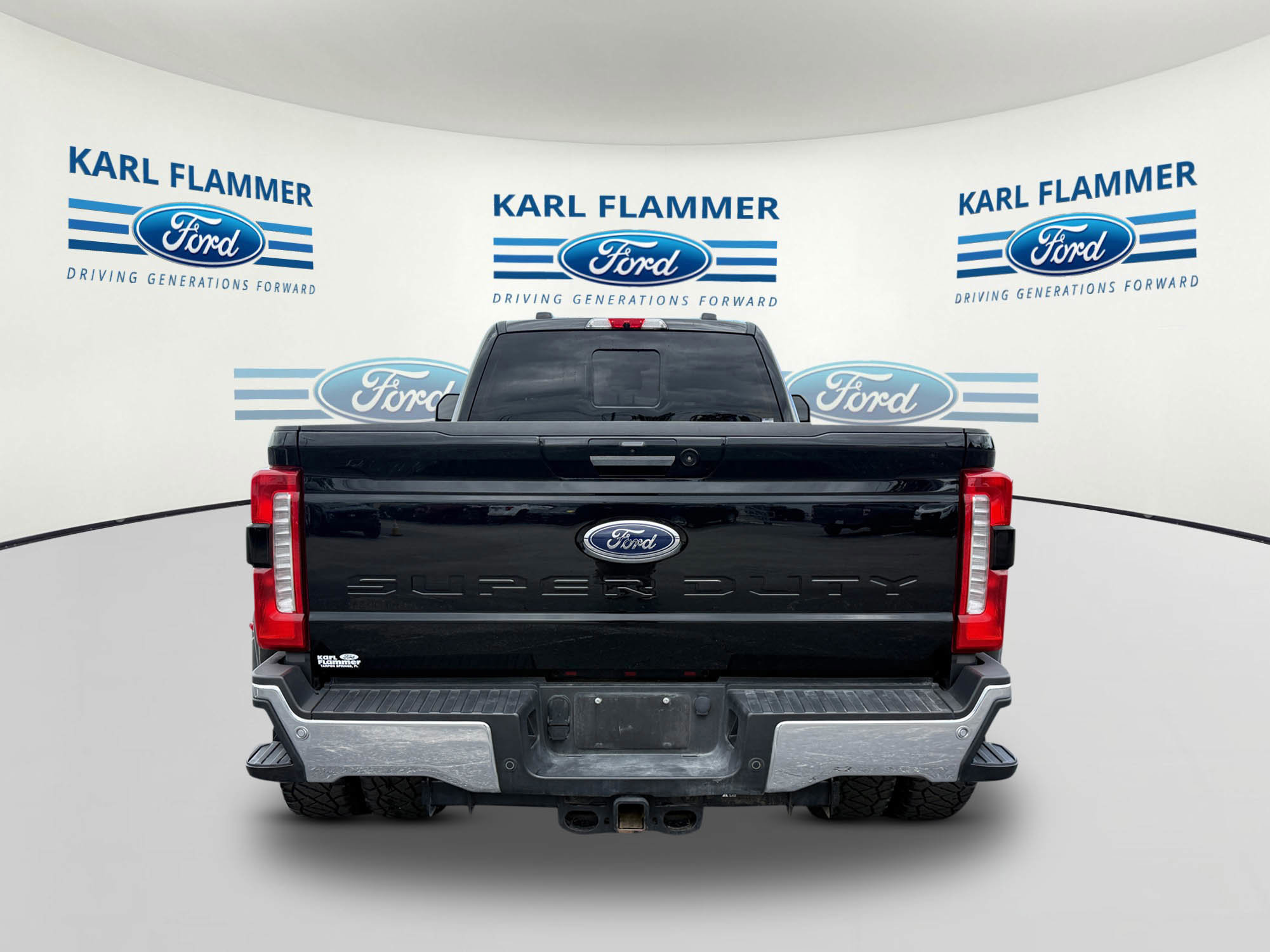 Certified 2023 Ford F350 Lariat w/ Chrome Package image 4