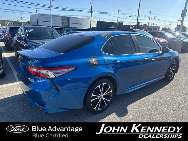 Used 2018 Toyota Camry SE w/ Convenience Package FWD image 22