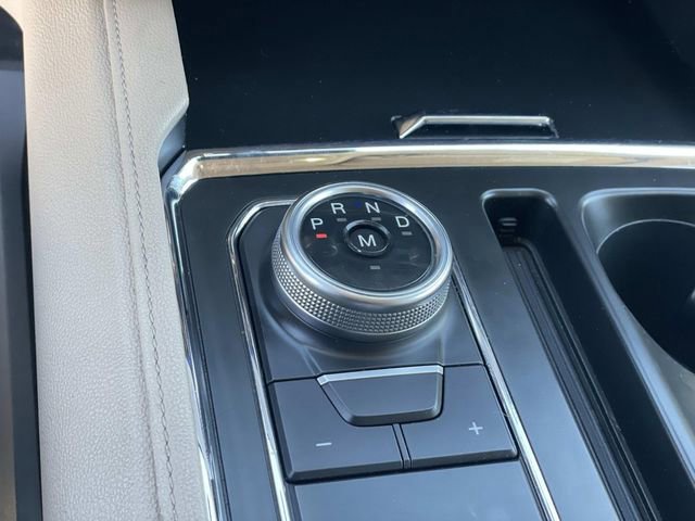 Certified 2023 Ford Expedition Max XLT image 18