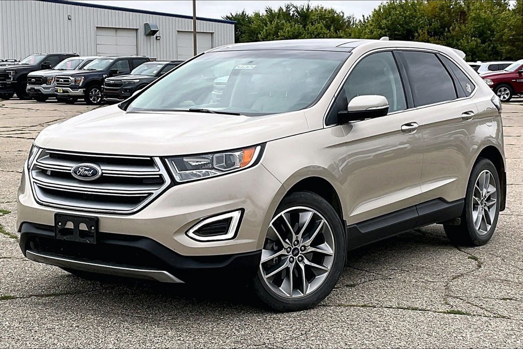 Certified 2018 Ford Edge Titanium w/ Technology Package AWD/4WD image 2