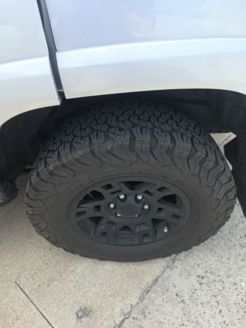 Used 2022 Toyota 4Runner SR5 AWD/4WD image 18