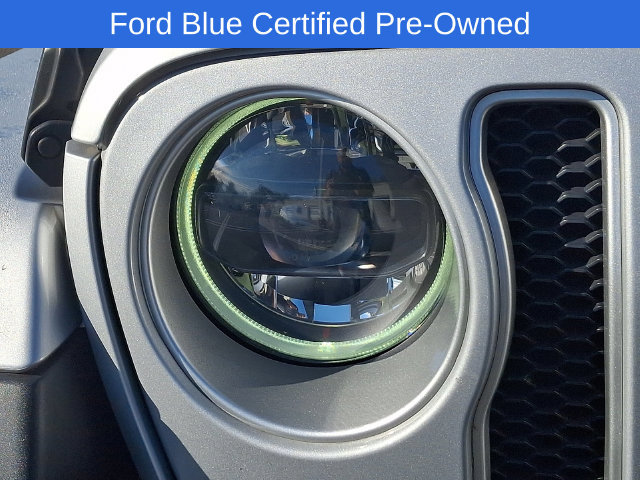 Used 2023 Jeep Wrangler Unlimited Sahara w/ LED Lighting Group AWD/4WD image 11