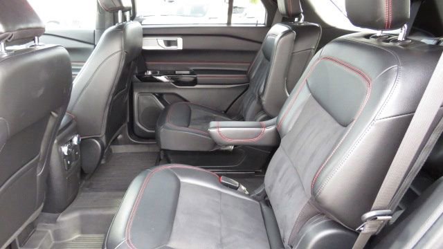 Certified 2022 Ford Explorer ST-Line w/ Class IV Trailer Tow Package image 11