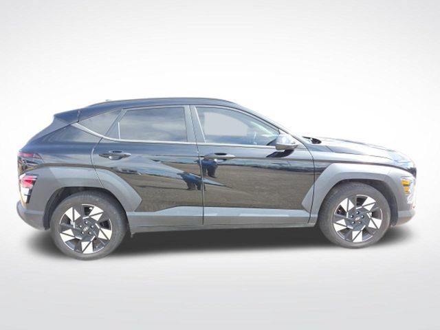 Used 2024 Hyundai Kona SEL w/ Convenience Package FWD image 11