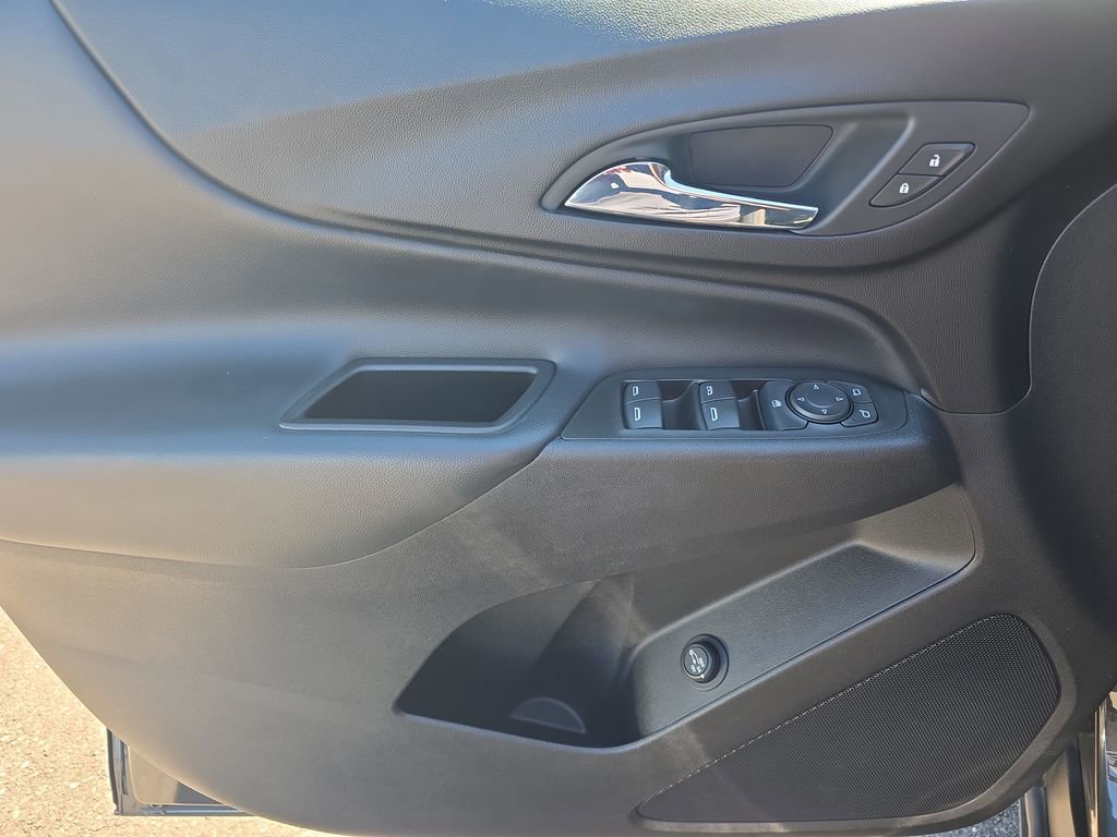 Used 2020 Chevrolet Equinox LT AWD/4WD image 17