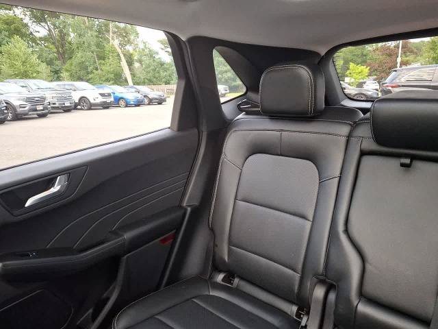 Certified 2022 Ford Escape SEL AWD/4WD image 12