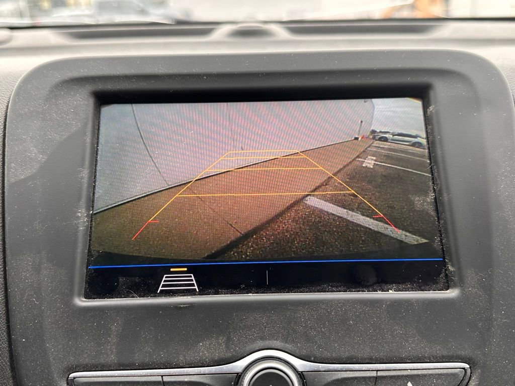 Used 2020 Chevrolet Equinox LT image 32