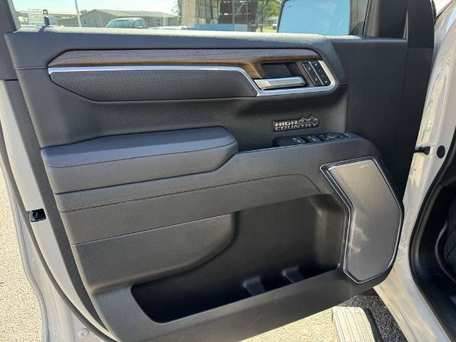 Used 2026 Chevrolet Silverado 1500 High Country w/ High Country Premium Package AWD/4WD image 12