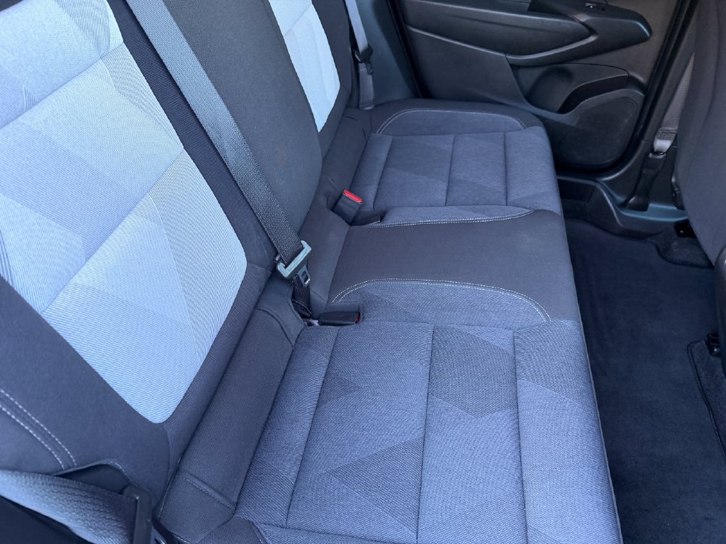 Used 2024 Chevrolet Trax RS FWD image 10