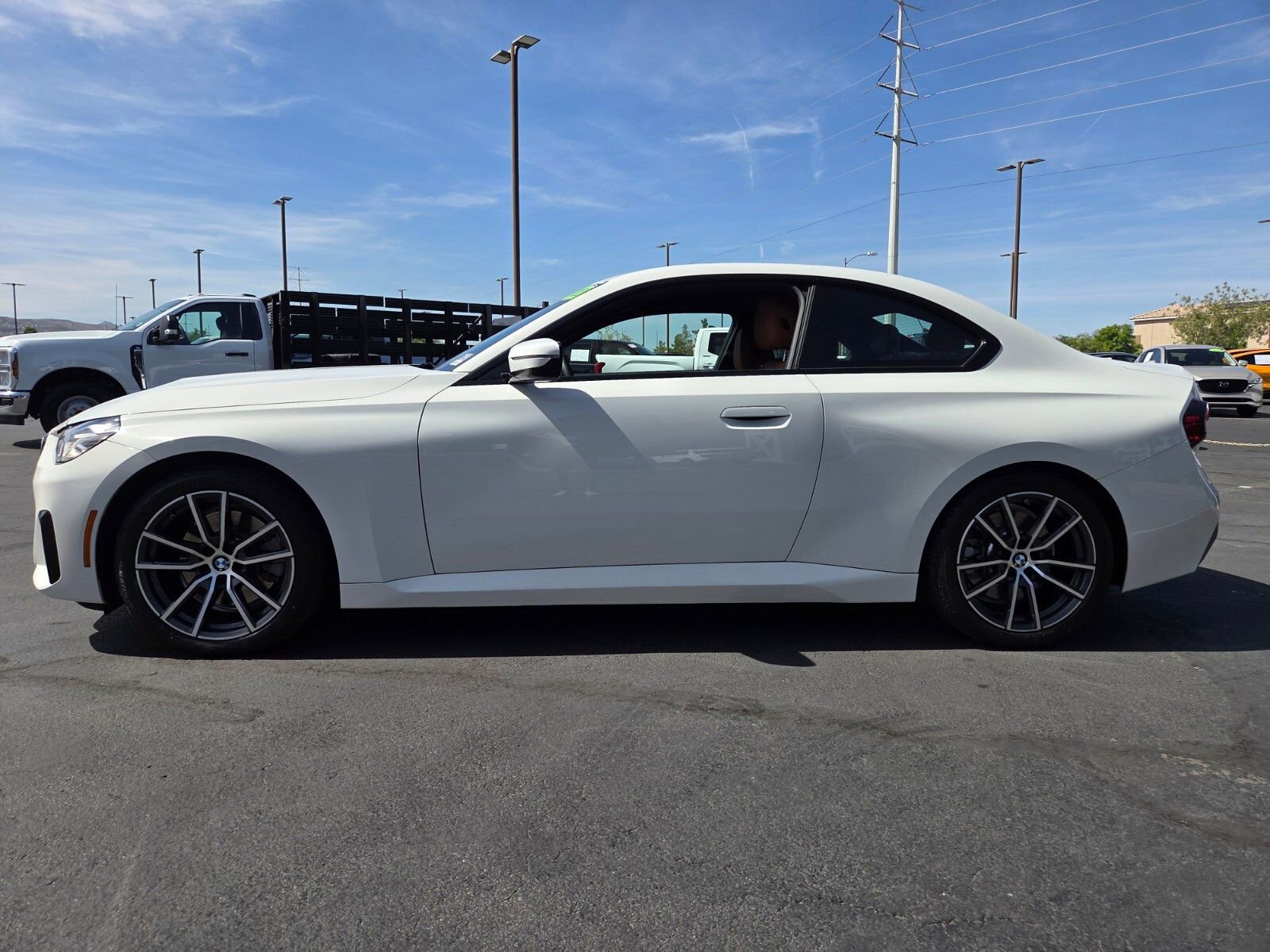 Used 2023 BMW 230i Coupe w/ Premium Package RWD image 3