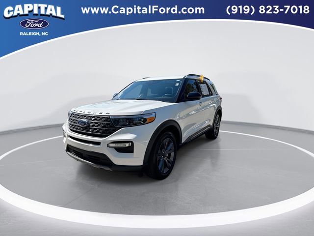 Certified 2023 Ford Explorer XLT w/ Equipment Group 202A AWD/4WD image 4