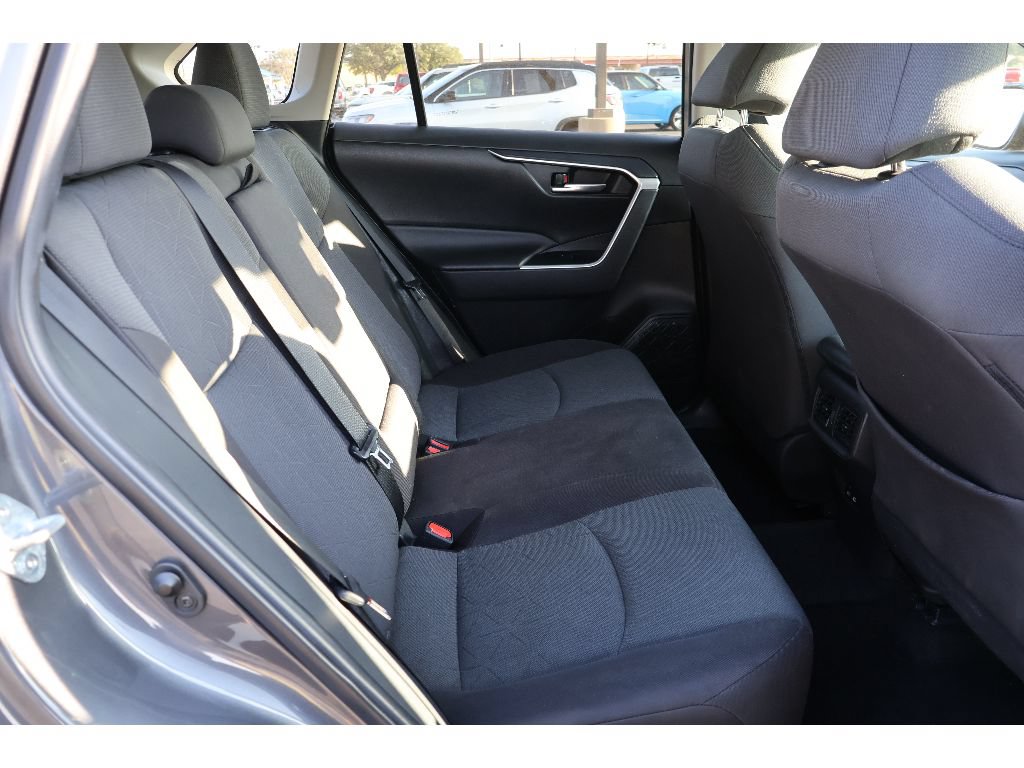 Used 2023 Toyota RAV4 XLE w/ Convenience Package FWD image 17
