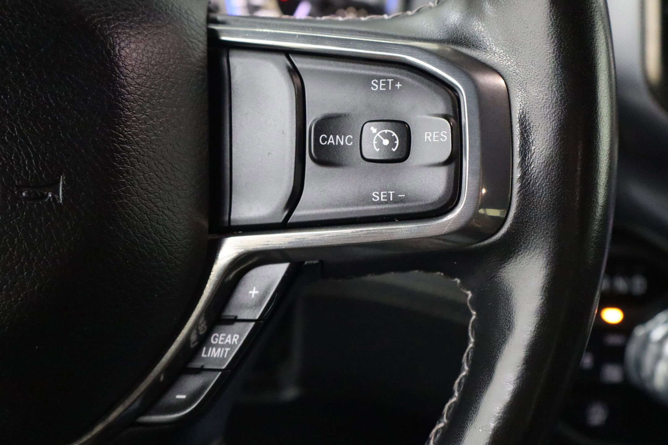 Used 2021 RAM 1500 Limited w/ Body Color Bumper Group image 24