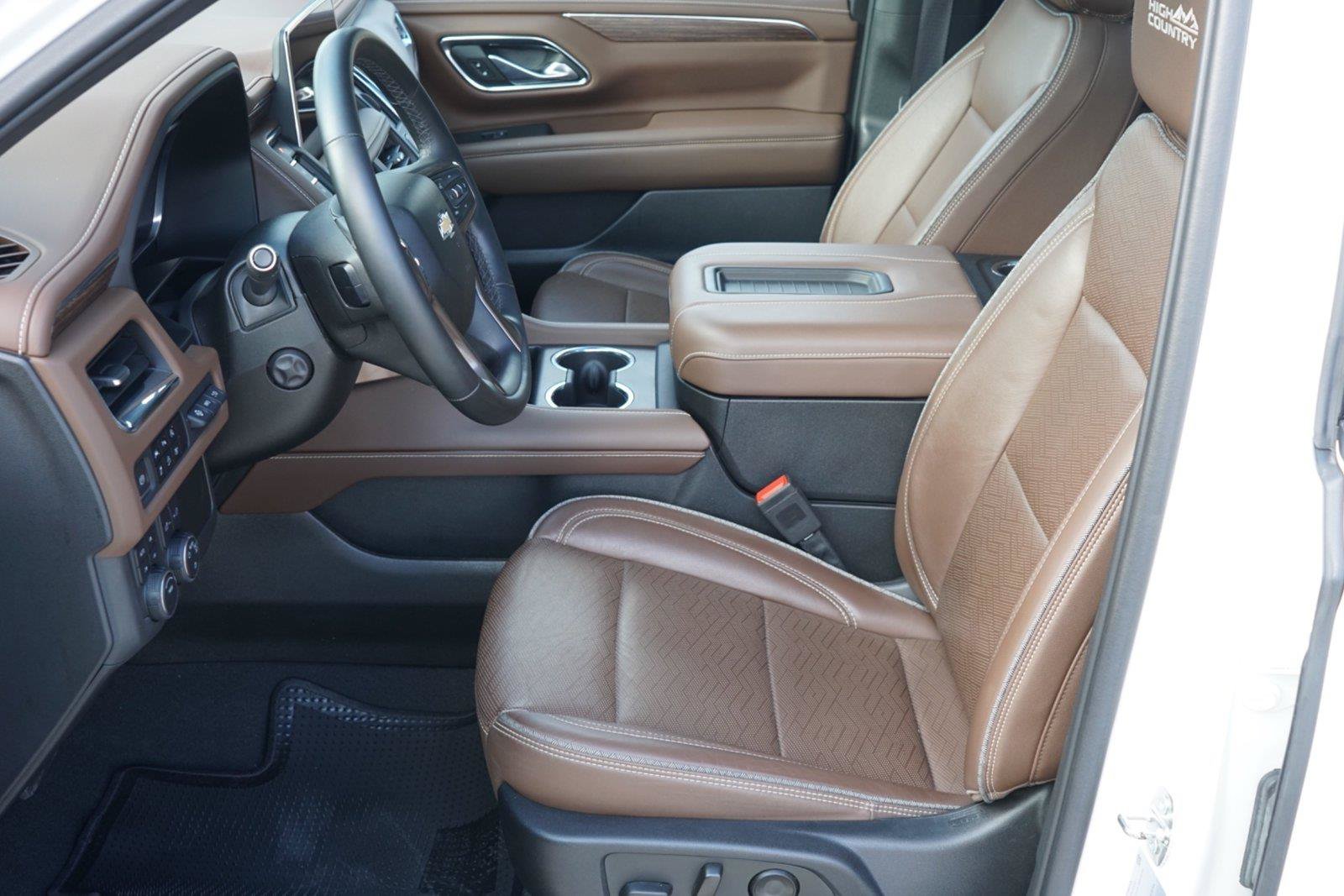 Used 2023 Chevrolet Tahoe High Country AWD/4WD image 10