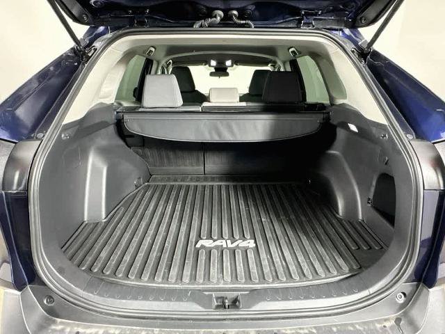 Used 2025 Toyota RAV4 XLE FWD image 21