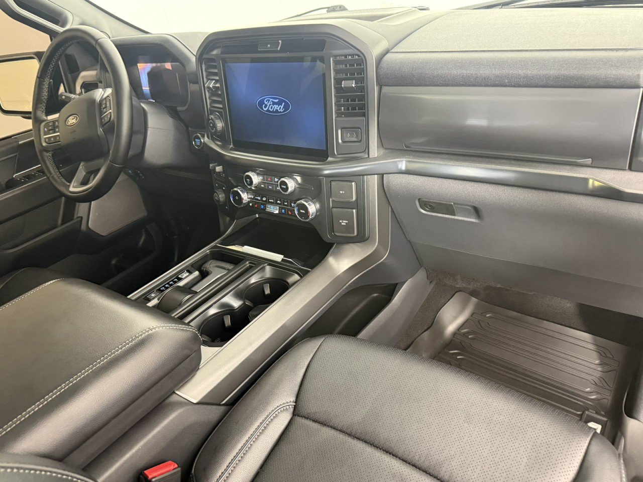 Certified 2025 Ford F150 Lariat w/ Bed Utility Package AWD/4WD image 13