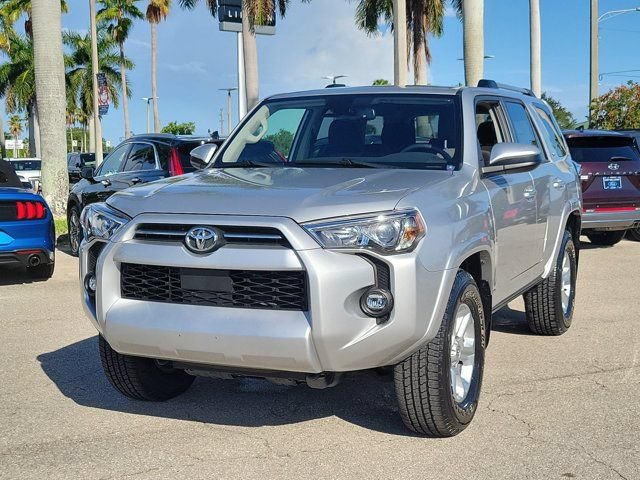 Used 2024 Toyota 4Runner SR5 RWD image 3