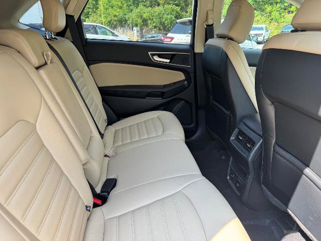 Certified 2023 Ford Edge SEL w/ Convenience Package AWD/4WD image 12