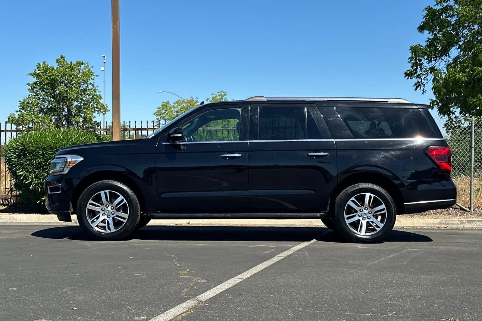 Certified 2024 Ford Expedition Max Limited image 2