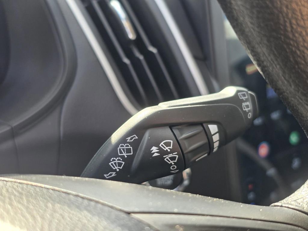 Certified 2024 Ford Edge SE w/ Black Appearance Package image 12