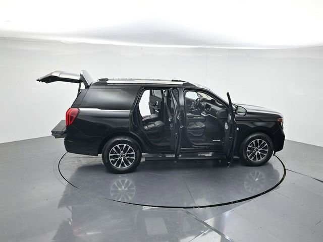 Certified 2025 Ford Expedition Platinum AWD/4WD image 46