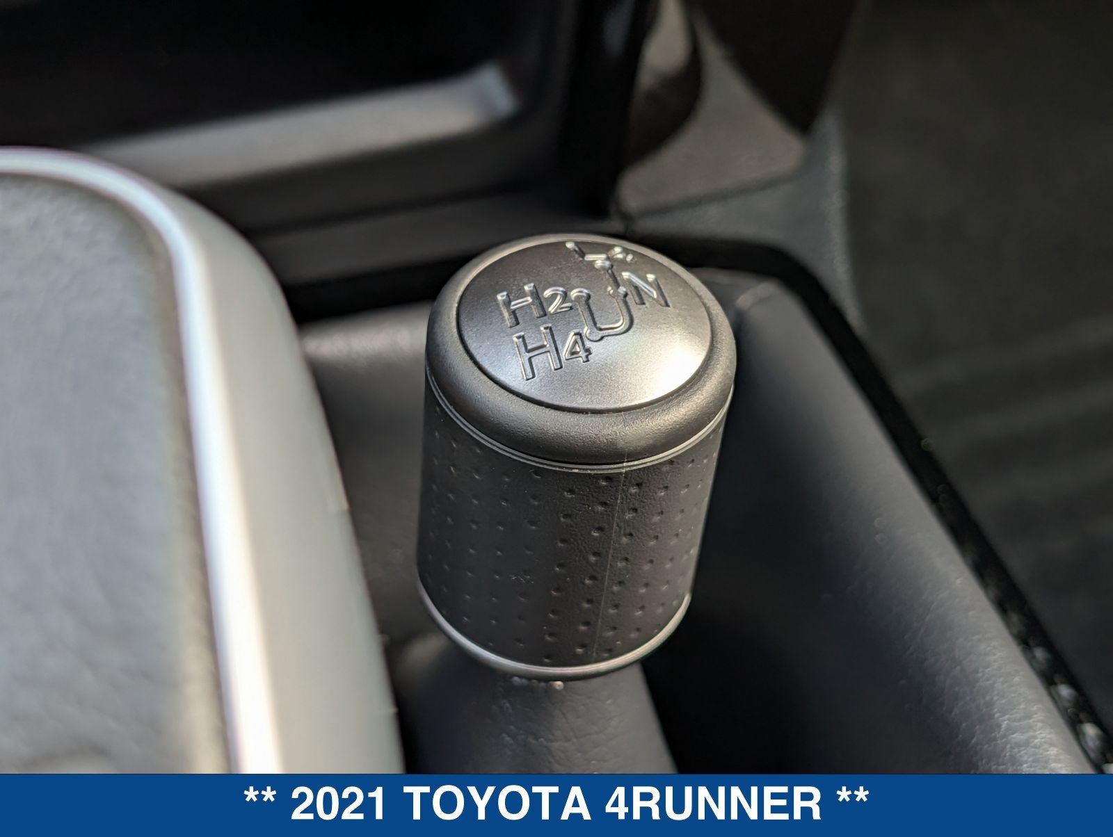 Used 2021 Toyota 4Runner TRD Off-Road Premium w/ Moonroof Package AWD/4WD image 33