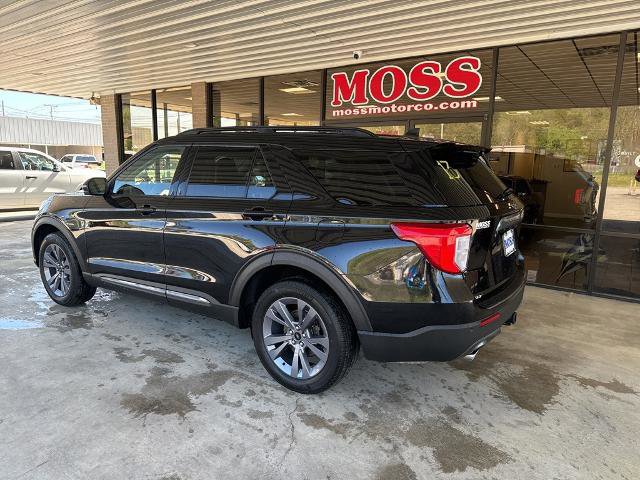 Certified 2023 Ford Explorer XLT w/ Equipment Group 202A image 3