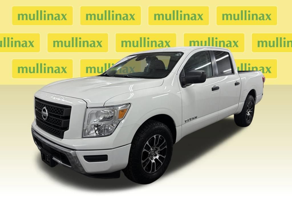 Used 2022 Nissan Titan SV image 7