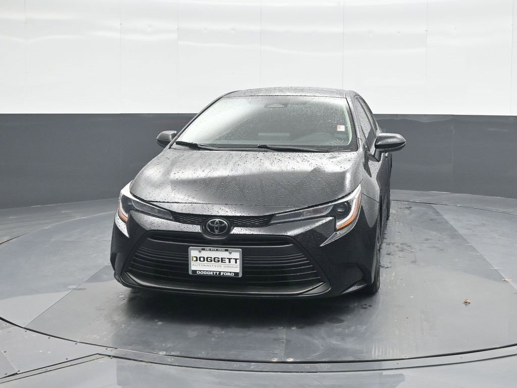Used 2024 Toyota Corolla LE image 5