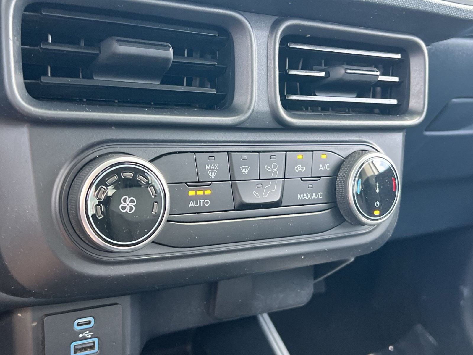 Certified 2024 Ford Maverick XL FWD image 20
