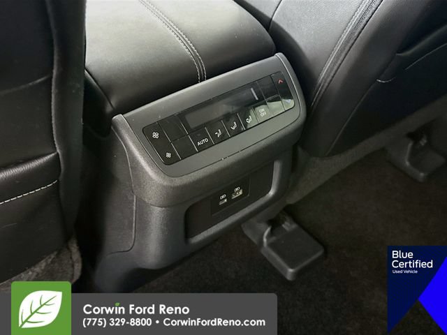 Used 2024 Nissan Pathfinder SL AWD/4WD image 28