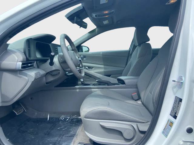 Used 2026 Hyundai Elantra Sport FWD image 11