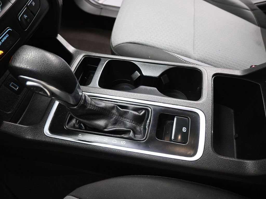 Certified 2018 Ford Escape SE FWD image 16