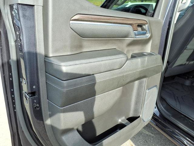 Used 2024 Chevrolet Silverado 1500 LT AWD/4WD image 10