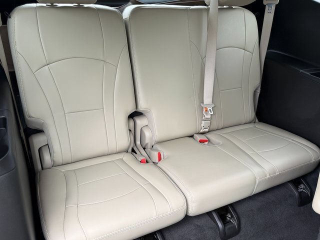 Used 2018 Buick Enclave Premium w/ Trailering Package AWD/4WD image 33