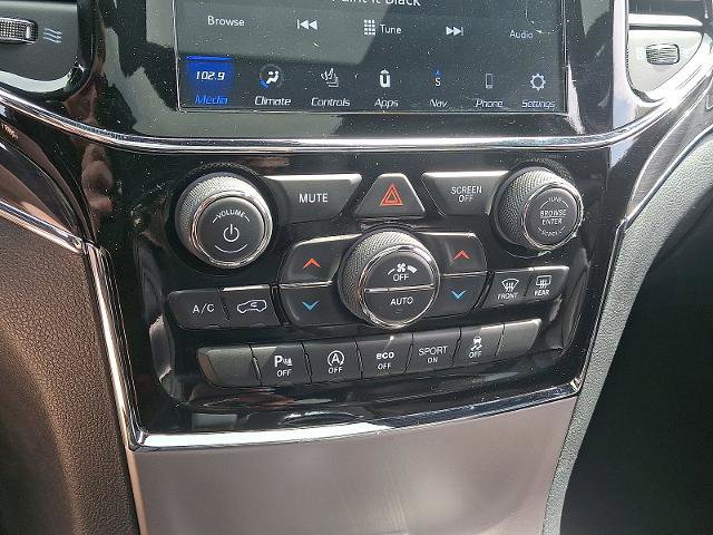 Used 2019 Jeep Grand Cherokee Overland image 16