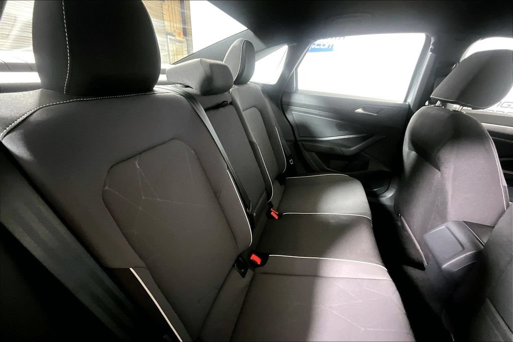 Used 2025 Volkswagen Jetta Sport FWD image 22