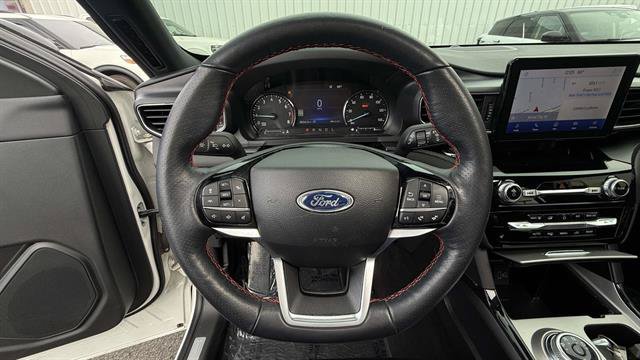 Certified 2023 Ford Explorer ST-Line w/ Class IV Trailer Tow Package AWD/4WD image 16