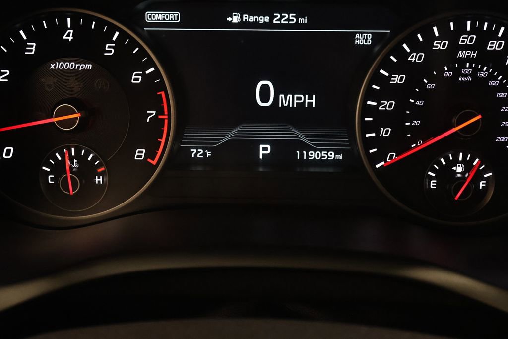 Used 2018 Kia Stinger GT1 AWD/4WD image 24