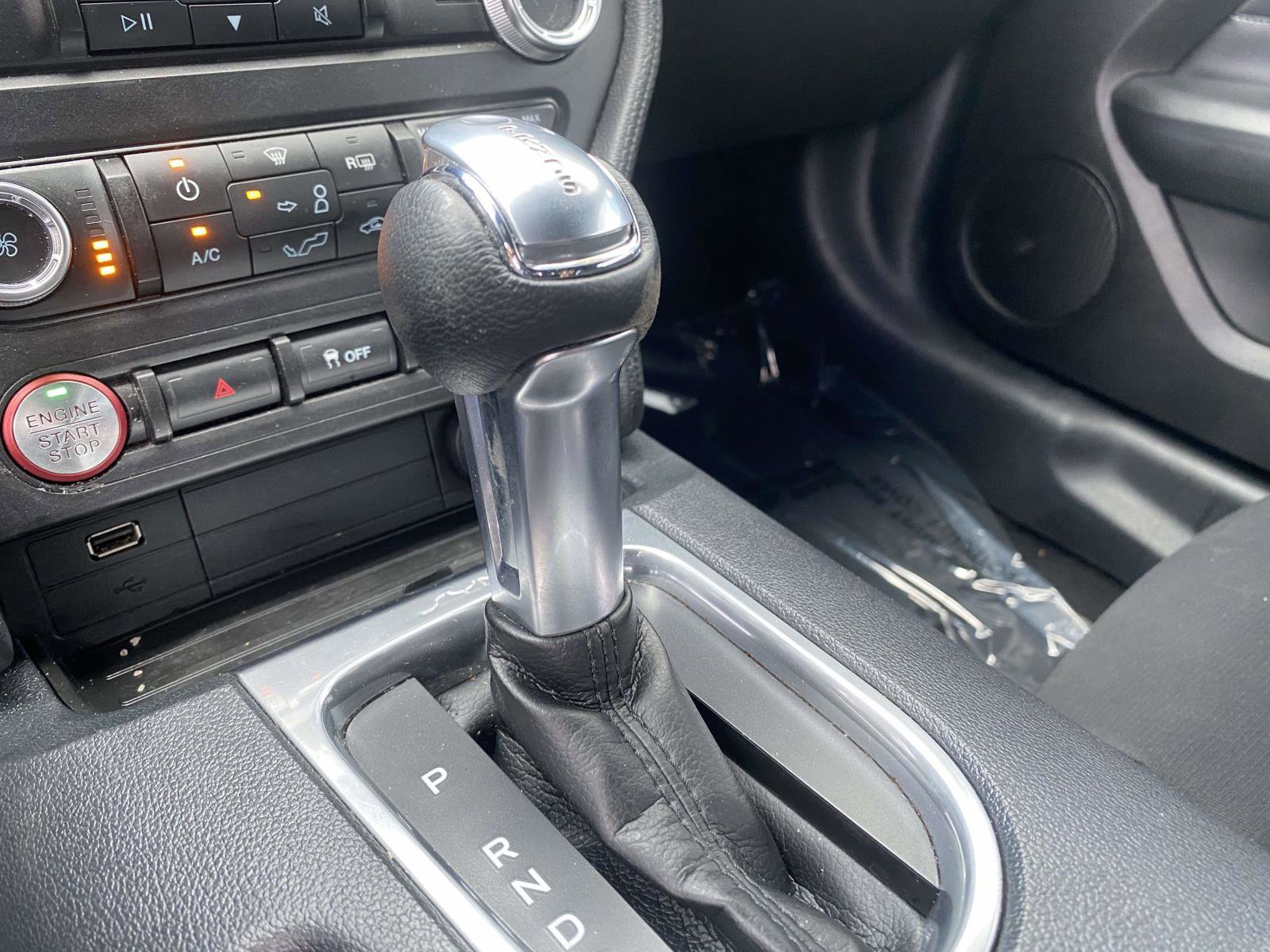 Certified 2020 Ford Mustang Coupe RWD image 25