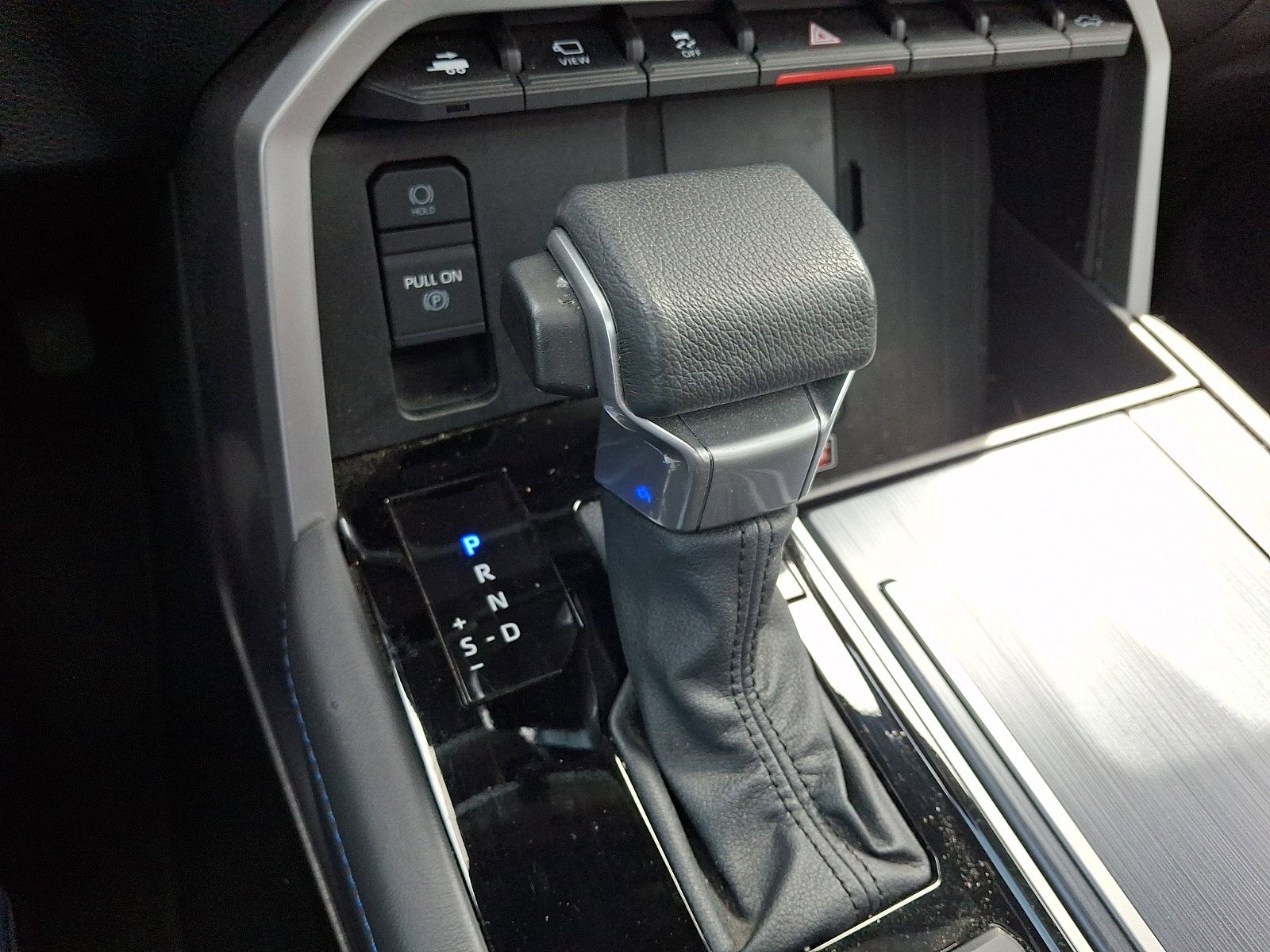 Used 2025 Toyota Tundra Platinum AWD/4WD image 15