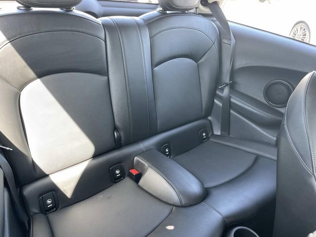 Used 2019 MINI Cooper S w/ Signature Upholstery Package FWD image 34