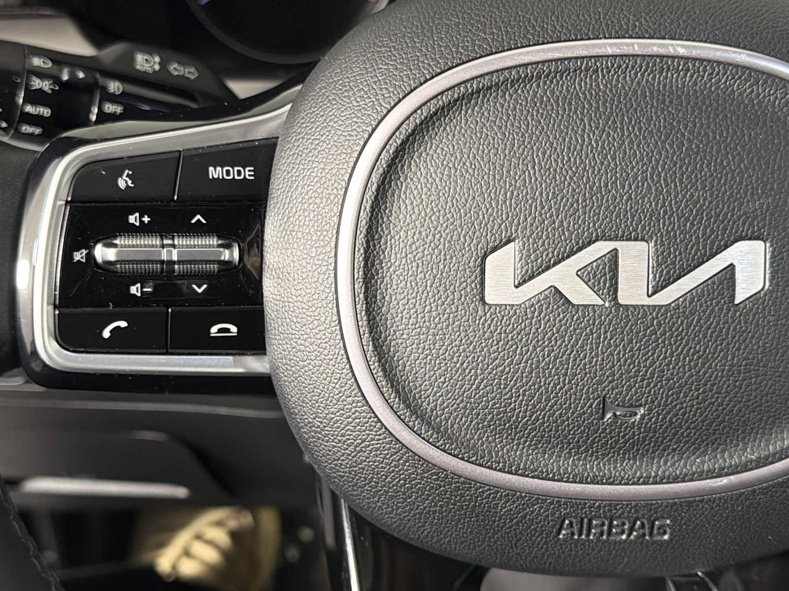 Used 2022 Kia Sorento SX FWD image 29