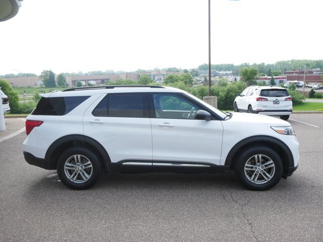 Certified 2024 Ford Explorer XLT AWD/4WD image 4