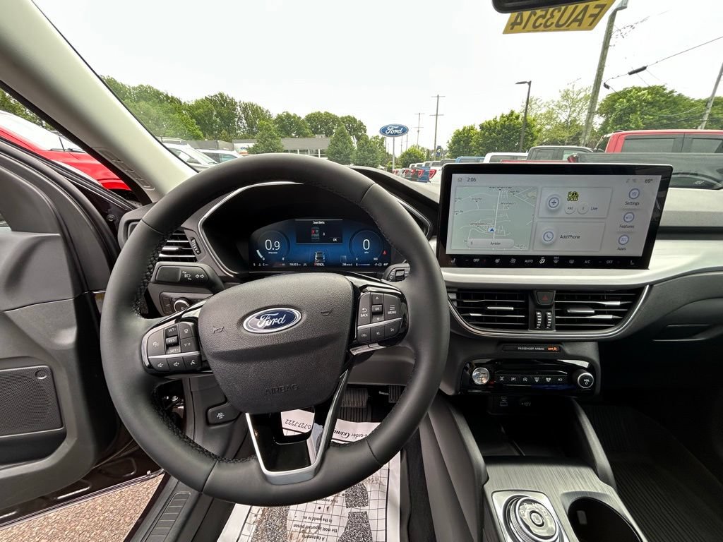 Certified 2023 Ford Escape Platinum AWD/4WD image 23