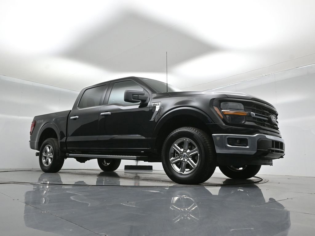 Certified 2025 Ford F150 XLT w/ Equipment Group 301A Standard image 4